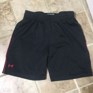Black & red boys UA shorts 4T